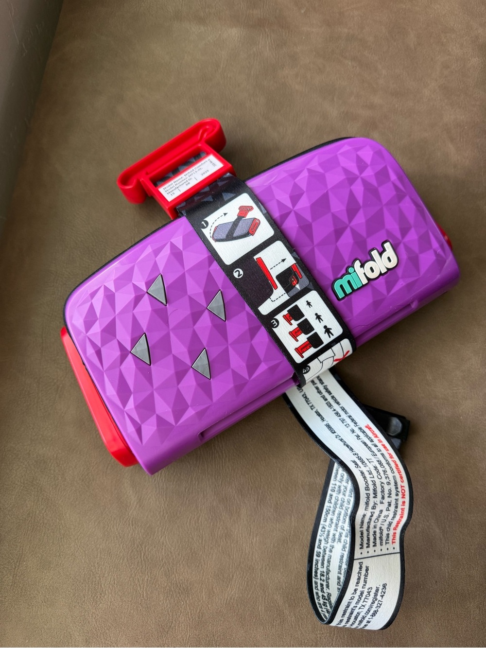Mifold Comfort grab-and-go booster